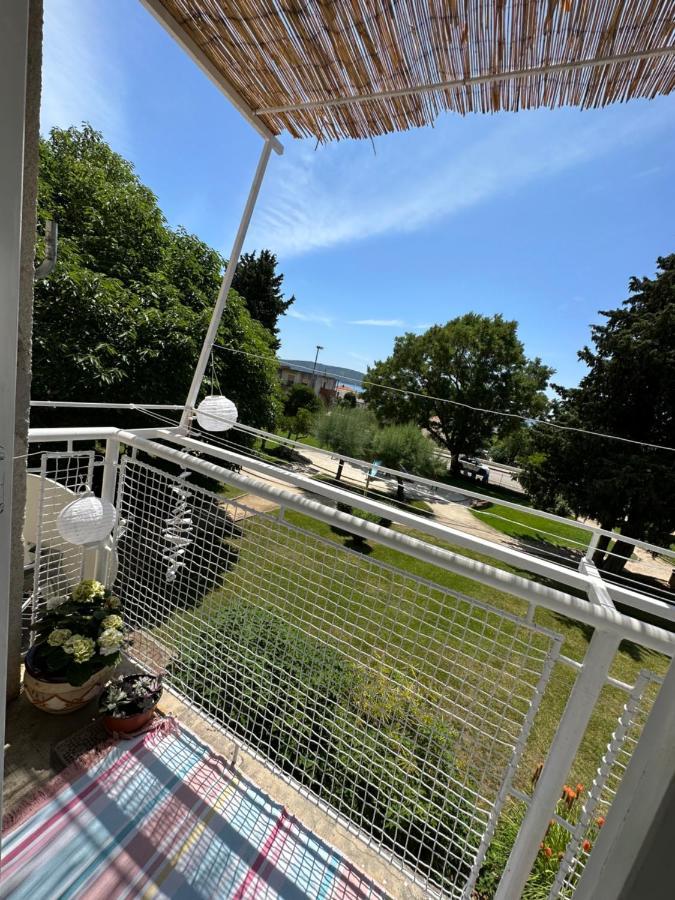 Cosy Family Apartment Marina Kastela Near Airport Bagian luar foto
