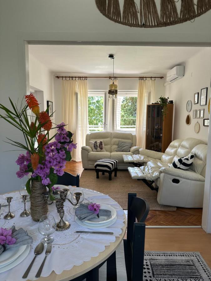 Cosy Family Apartment Marina Kastela Near Airport Bagian luar foto